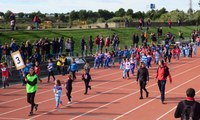 La trobada de Miniatletisme inaugura les Escoles Esportives Municipals