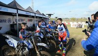 Marc Màrquez, a Rufea amb els nens de l’Allianz Motor Camp