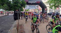 Uns 200 ciclistes participen en la Pedalada Popular de Pardinyes